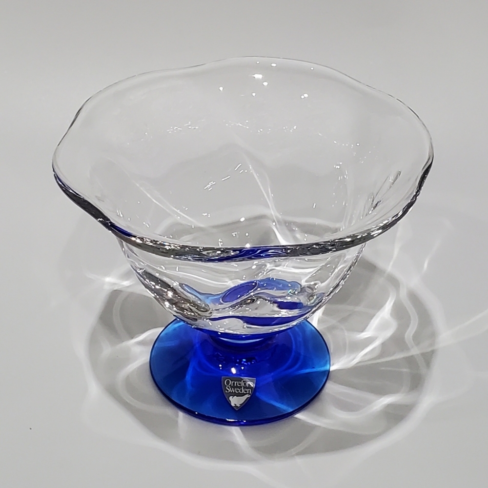 Orrefors Crystal Clear Bowl & Blue Pedestal Base - Picture 12 of 13